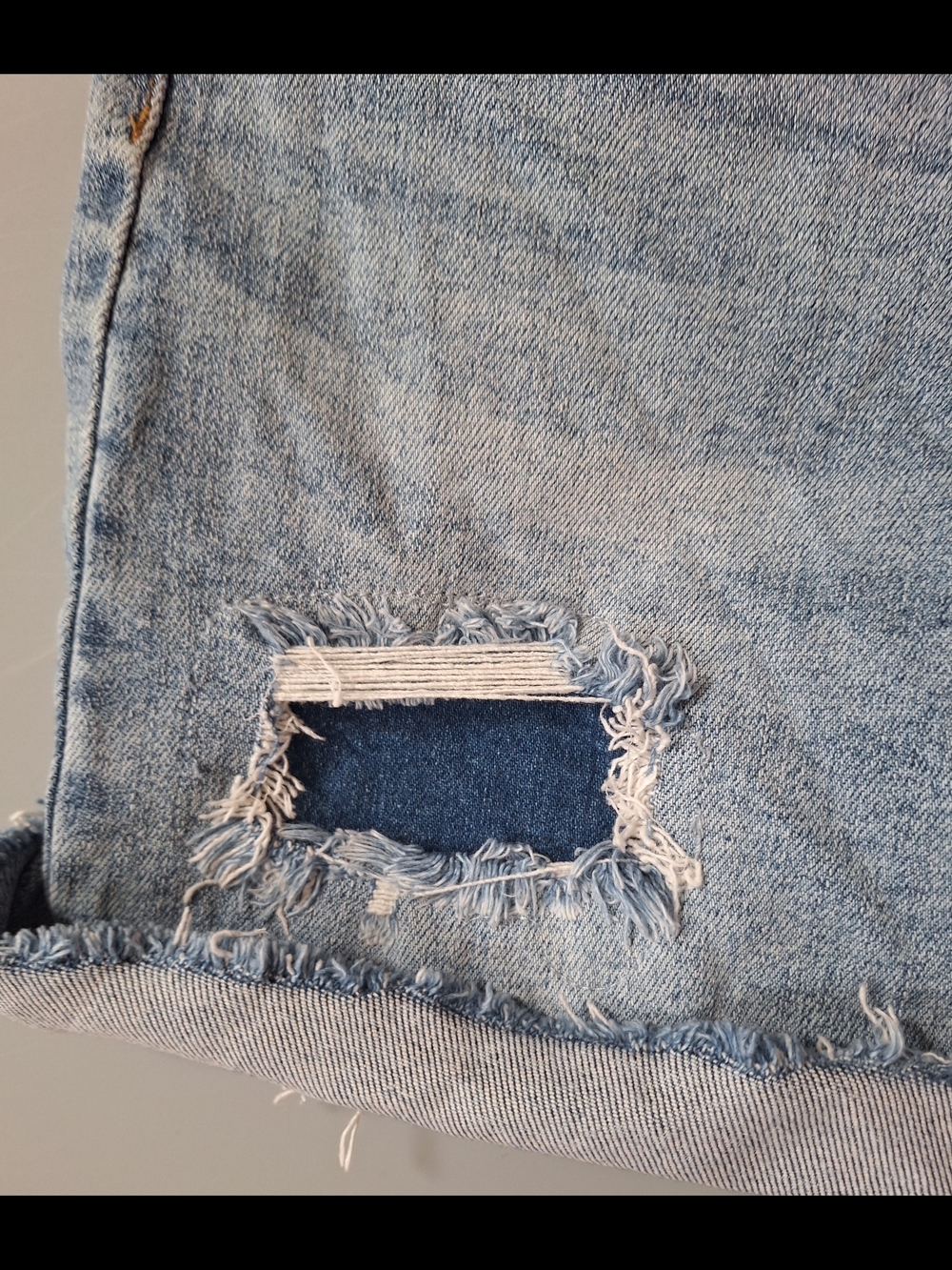 Judy Blue Distressed Jean Shorts. Sz M - Picture 5 of 6
